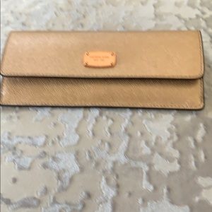 Michael Kors rose gold wallet